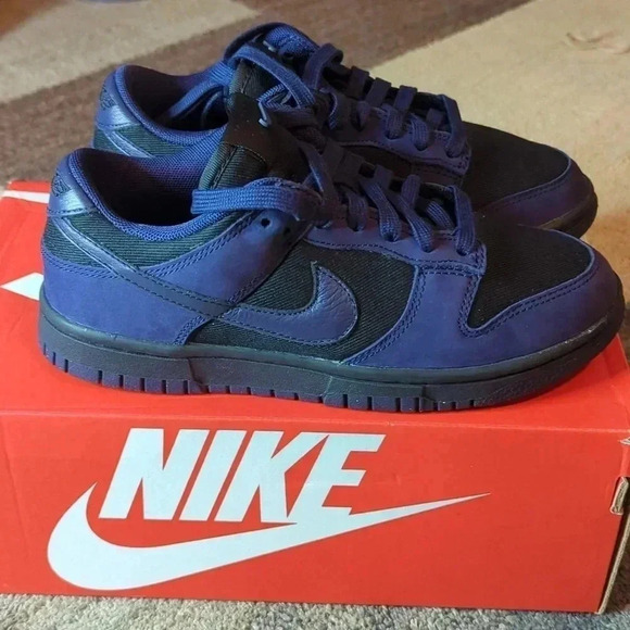 Nike Dunk Low LX Purple Ink Black W DS Brand New Size 5 woman's - Picture 1 of 5
